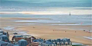 Escapade sur la plage de Pennedepie un havre de paix en Normandie