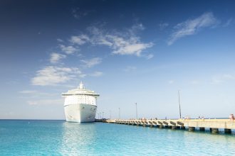 Croisière en Méditerranée : la plage d'Arone, un joyau corse accessible depuis la mer